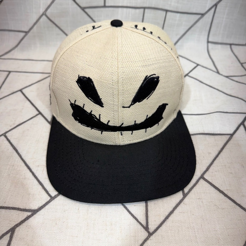 Disney Snapback Hat OS‎ Cream Jack Skellington Nightmare Before Christmas Stitch